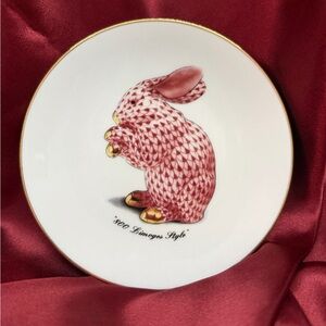 Limoges Style depicting Herend Fishnet design Rabbit plate "800 Limoges Style"